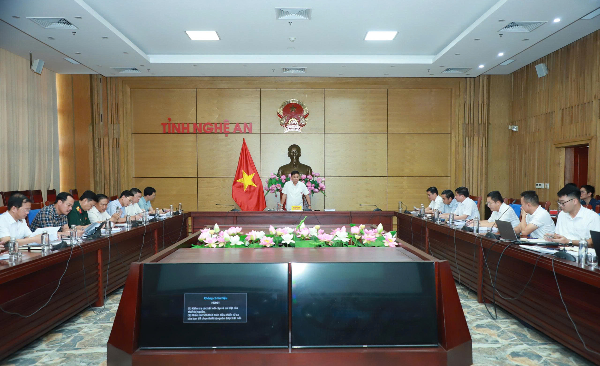 Anh-tin-bai
